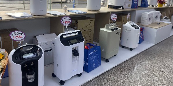 爸媽吸氧機選錯=白花錢！3分鐘教會你避坑指南